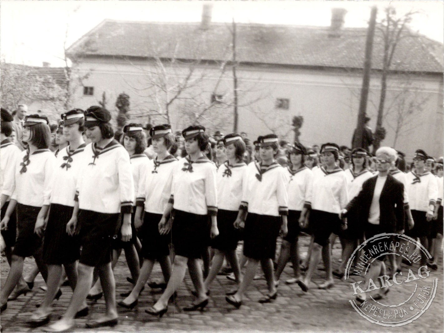1968 - felvonulás - 05