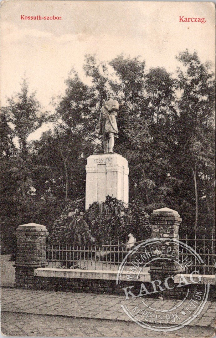 Kossuth-szobor. Karczag.