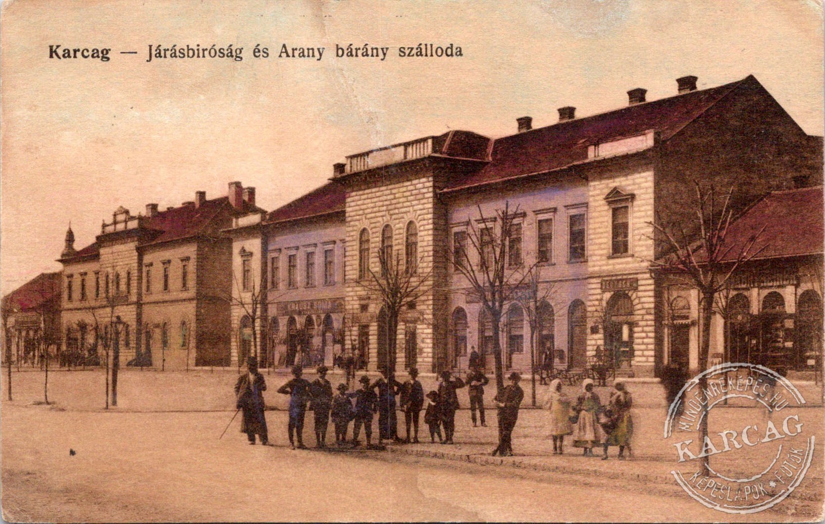 Karczag - Járásbiróság és Arany bárány szálloda